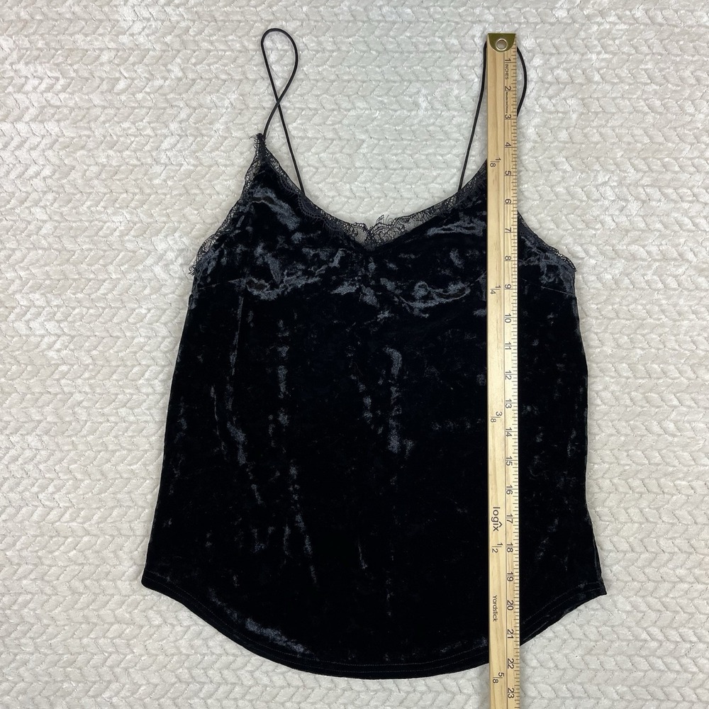Kimchi Blue Urban Crushed Black Velvet Eyelash Lace Tank Top Size‎ XS Fairygoth - Picture 5 of 9